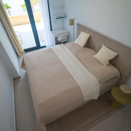 Daire Luxury 2 Bedroom Sea View Altos De Monteros