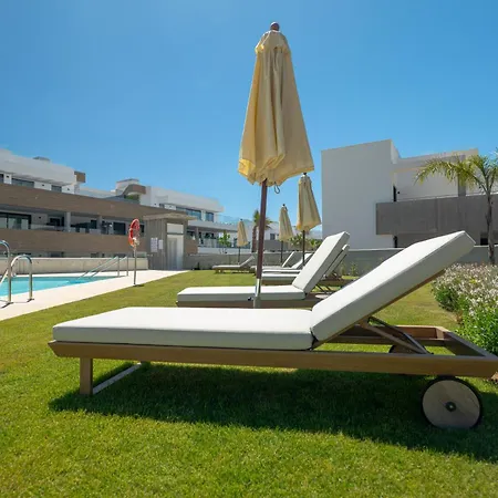 Daire Luxury 2 Bedroom Sea View Altos De Monteros *