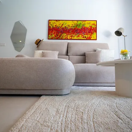 Luxury 2 Bedroom Sea View Altos De Monteros Daire Marbella
